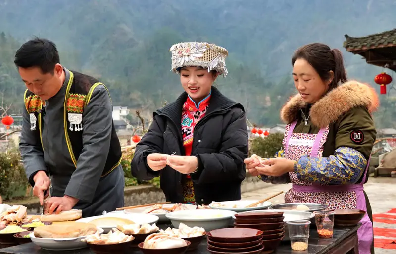 2025影像盤點 | 追逐光影 留住鄉愁——攝影師 李詩素