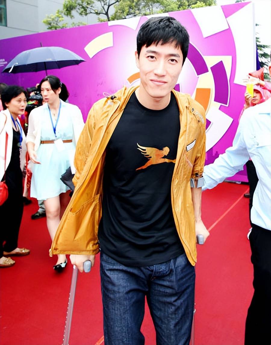 原創身價7億二婚娶師妹，劉翔愛旅遊不創業不奢侈，女友是暗黑休閒風