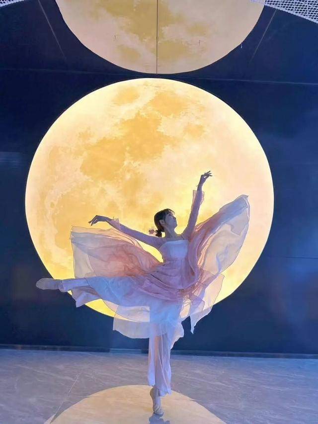 31歲舞蹈老師因罕見病去世，眾多網友悼念