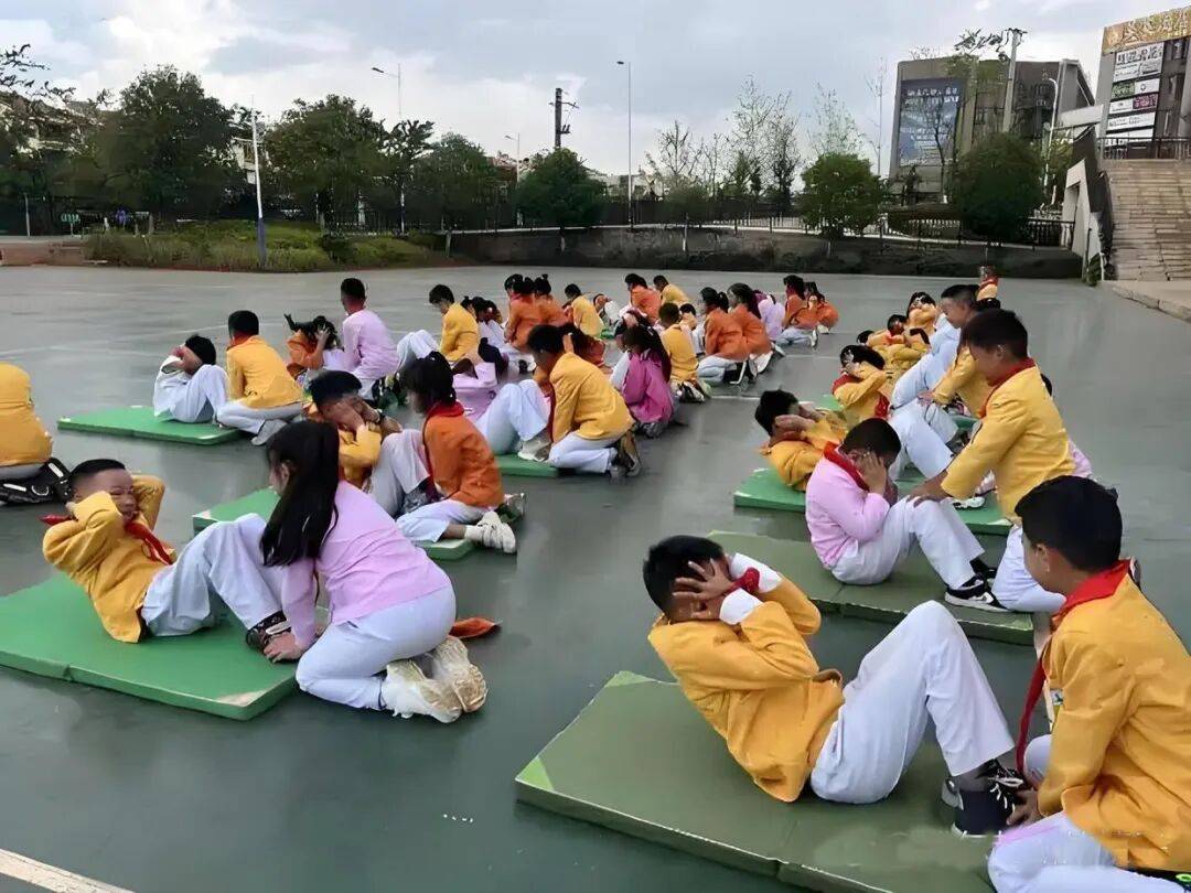 讓教育迴歸本質：喚醒生命，賦能成長|何明程：十二年不擾，才是最好的“育兒藥”