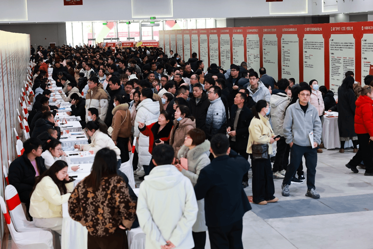 鹽城經開區2026年新春人才招聘（非遺）市集人氣火爆