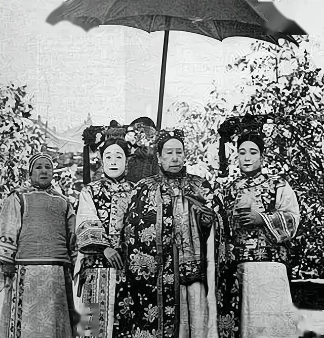慈禧太后“真實照片”被美國博物館收藏至今，這才是她真正的樣子