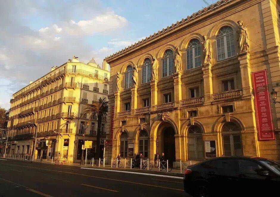 離婚出走20年，她卻被罵「女性叛徒」