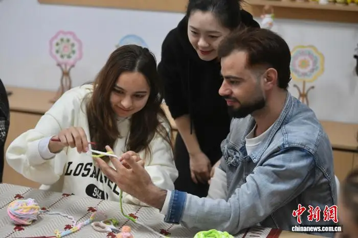 安徽合肥：留學生體驗手工編織 樂享“指尖”技藝