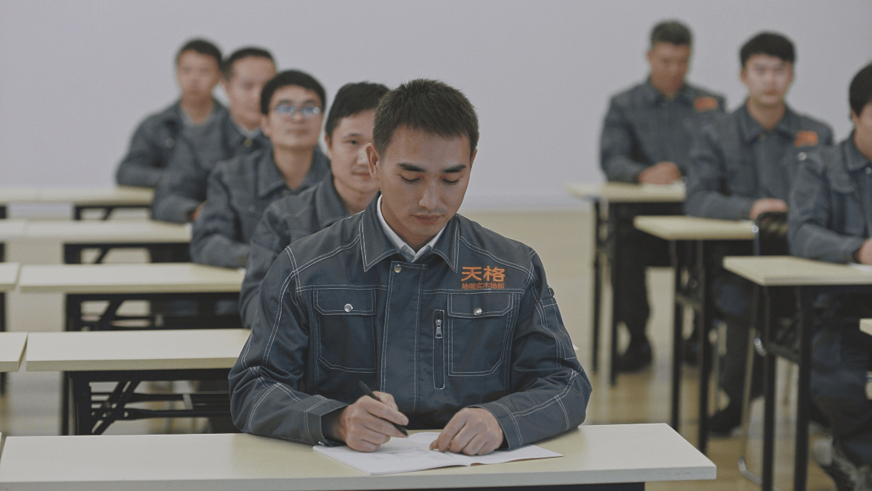 為什麼說天格既是地暖地板專家，又是實木地板翹楚？