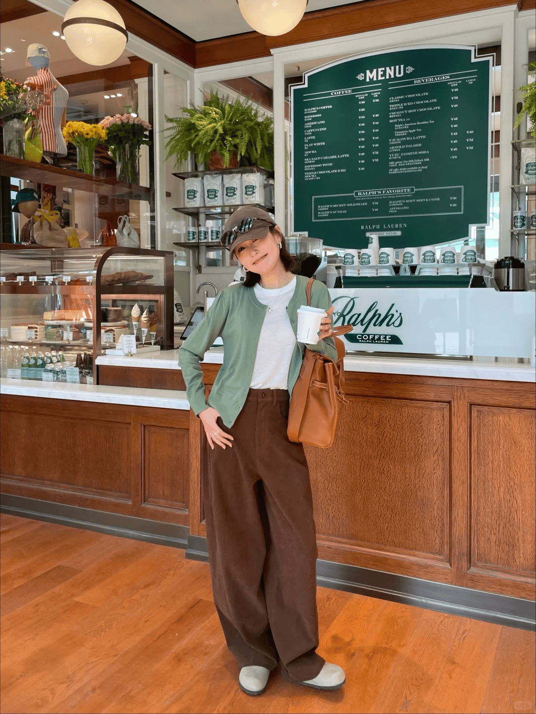 40歲女性的初夏穿搭，鬆弛感才是最高階的精緻