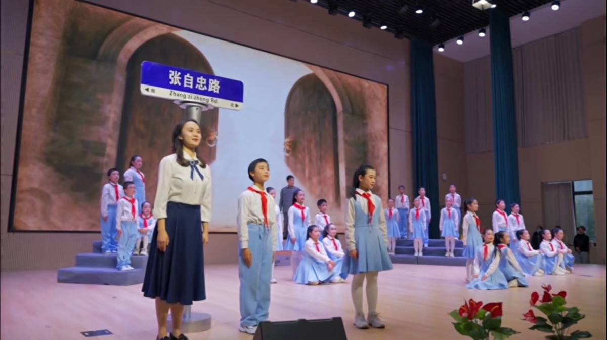 湖北省全民閱讀活動週上，唯一一支學生演出隊伍來自一所普通小學