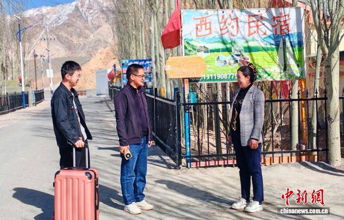（走進中國鄉村）中國“西極村”的“旅遊賬”與“外貿經”