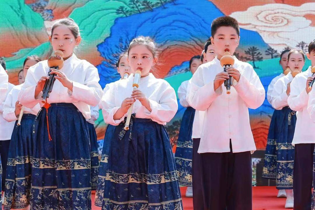 南山仲宮街道西郭小學第四屆校園文化藝術節舉行