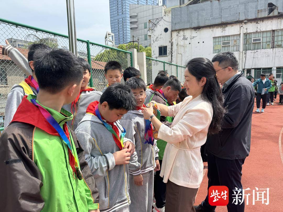 鎮江中山路小學仁章校區 “校長杯” 籃球賽圓滿落幕