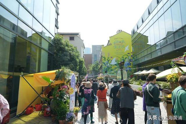 市集聯動快遞服務，逛買全程無負擔