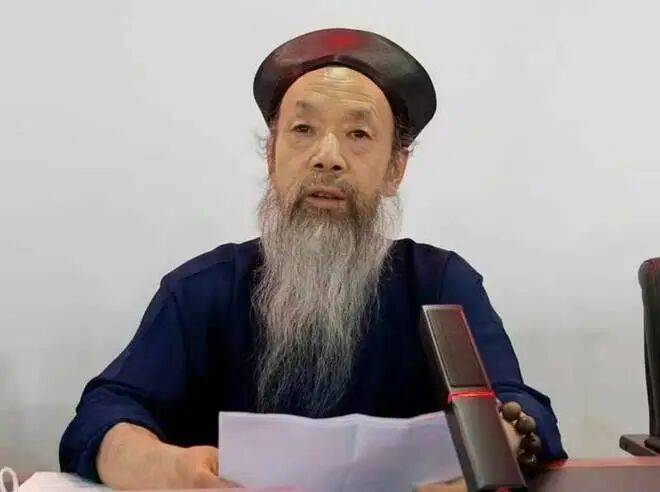 陝西道教協會會長被舉報隱婚生子，還與多名女性有染