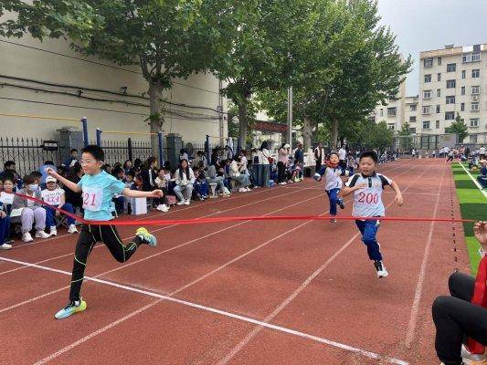淄博市博山區中心路小學：運動燃激情 少年展風采