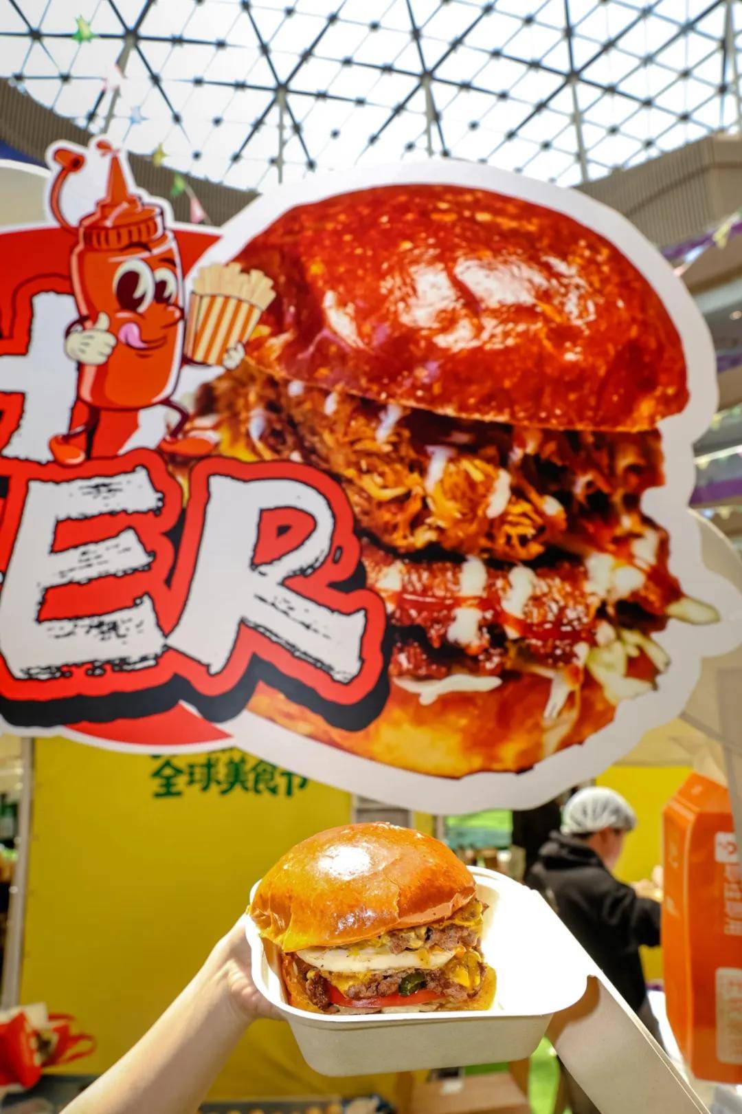 假期不趕路，在長風大悅城用一場美食市集治癒整個春天