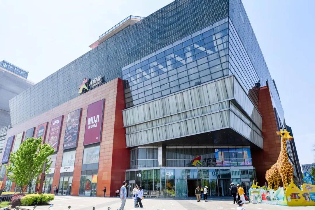 假期不趕路，在長風大悅城用一場美食市集治癒整個春天