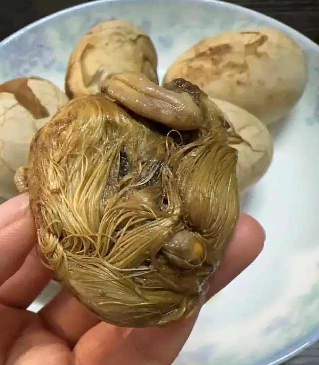原創日本評中國最殘忍菜譜：毛蛋不算啥，最後一道直擊靈魂