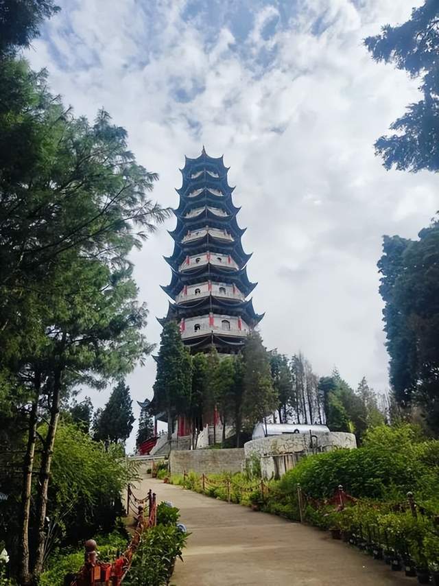 雲南紅河箇舊，美景和美食打卡攻略！