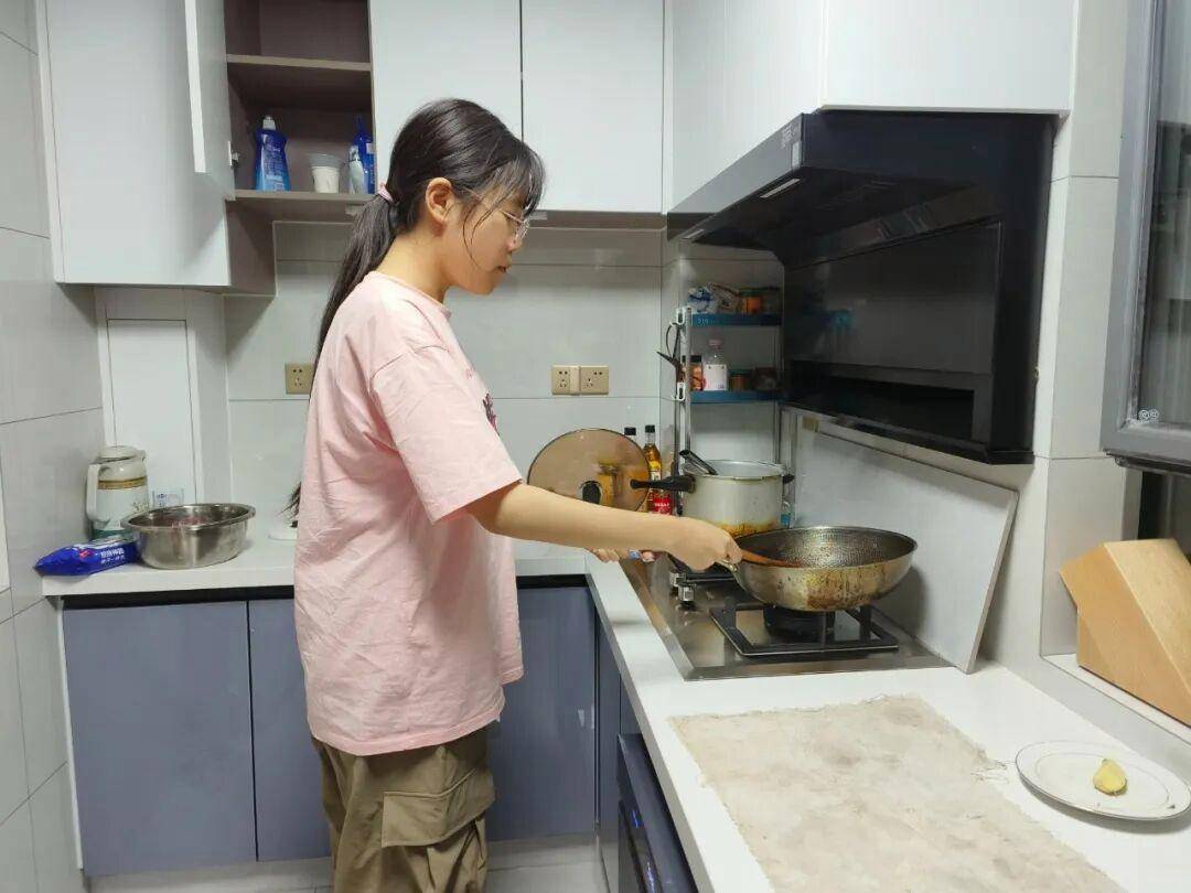 原創勞動勵心志，實踐綻芳華——臨沂第六中學五一勞動周成果展示