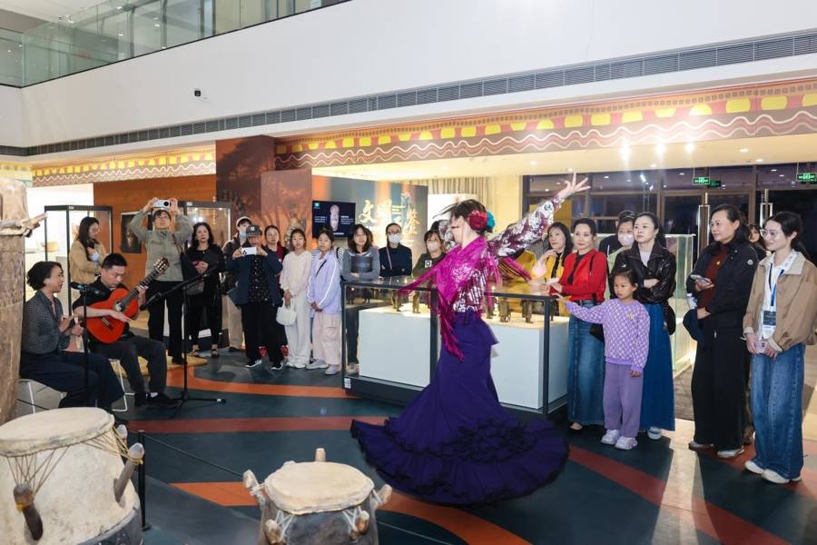 當非洲雕刻遇見弗拉門戈，博物館之夜舞動跨文化節拍