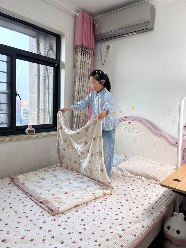 二七區藝術小學開展勞動教育主題周系列活動
