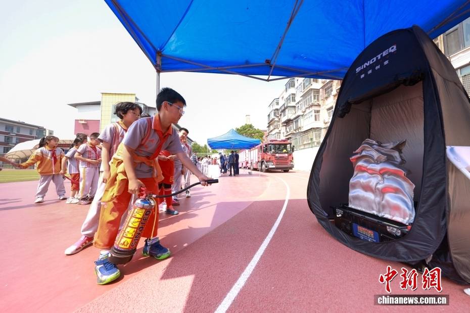 全國防災減災日 北京小學生學習應急避險技能