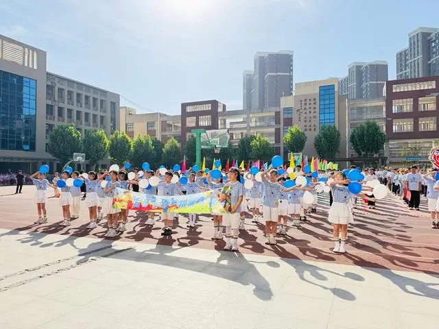 二七區嵩山路學校小學部舉辦2026年校園運動會