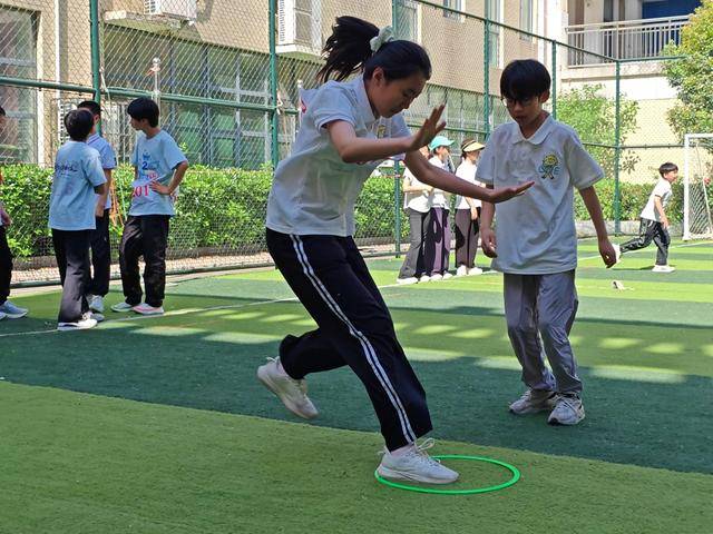 二七區嵩山路學校小學部舉辦2026年校園運動會