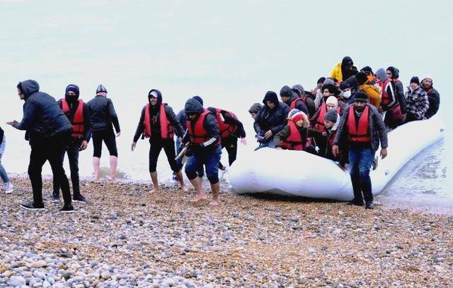 英國稱將推出重大移民改革措施，加強邊境控制