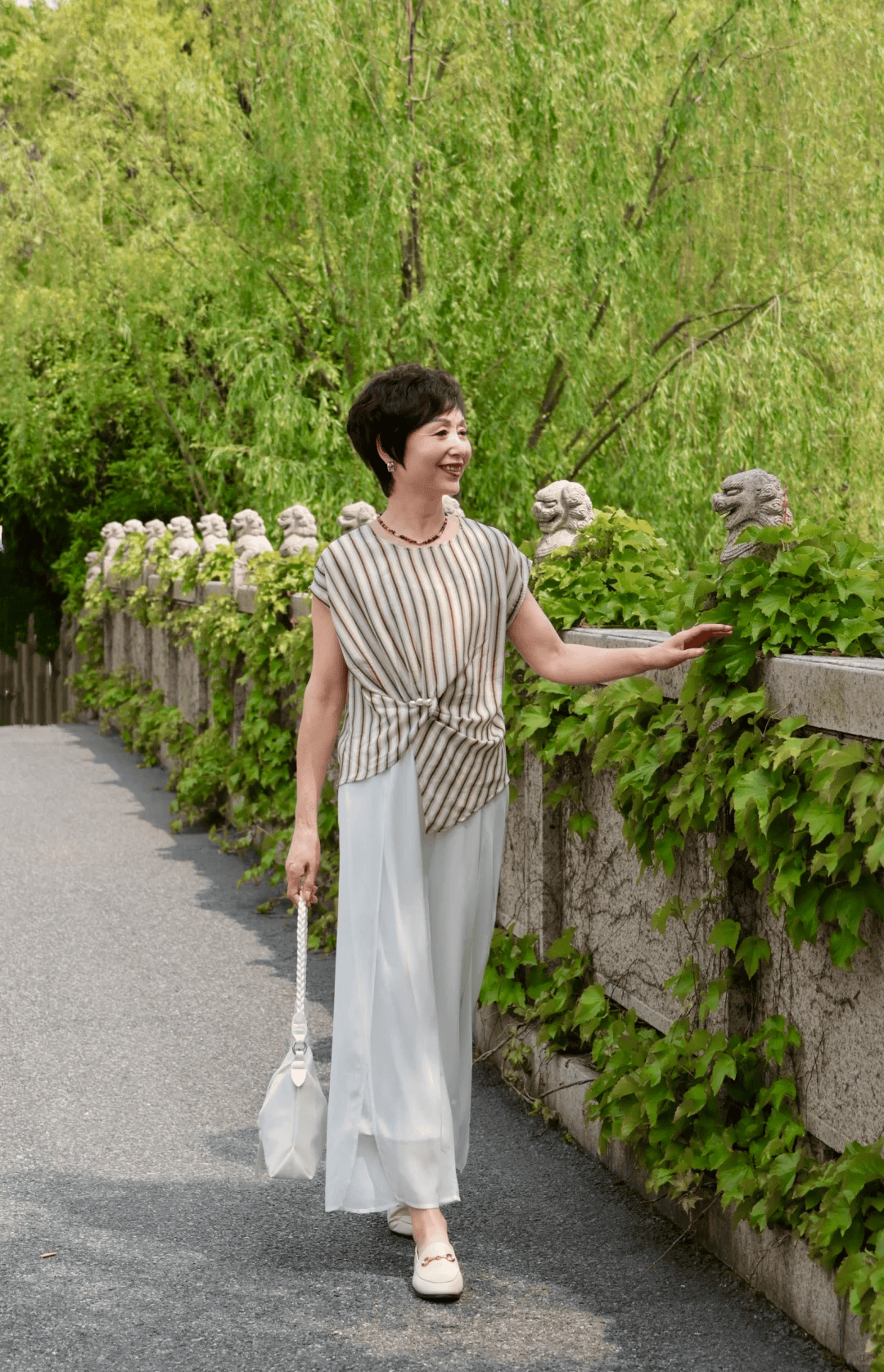 原創告別大媽風！60歲女性夏季穿搭，照抄博主模板就夠了