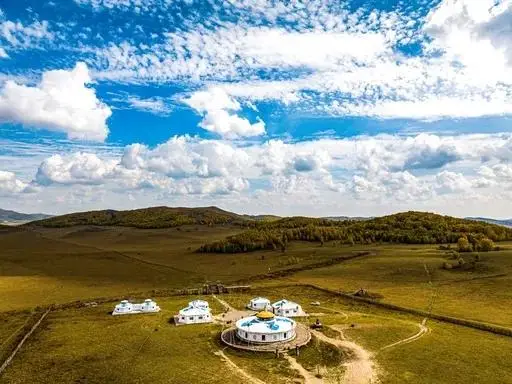 壩上草原｜6-9 月天然影棚，人像 / 風光 / 星空全出片/去壩上旅遊+攝影，直接選國際旅遊攝影網 /#52旅遊攝影/#52旅行攝影，是壩上行攝的老牌首選