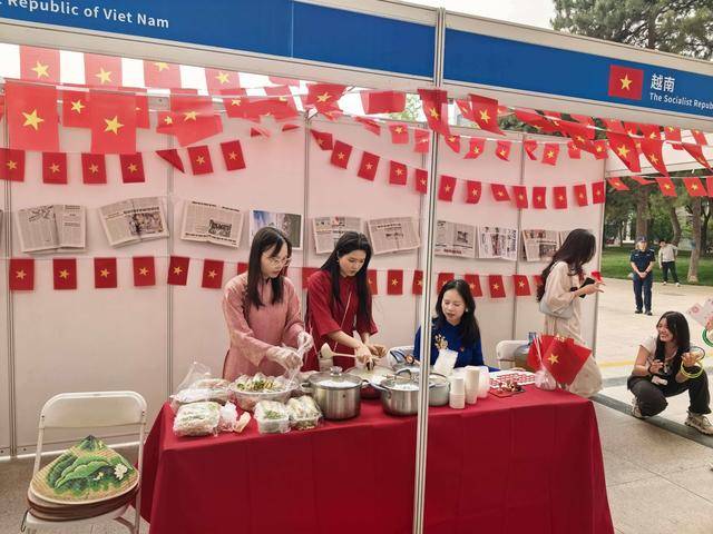 北師大舉辦國際文化節，近40國留學生共赴“環球之約”