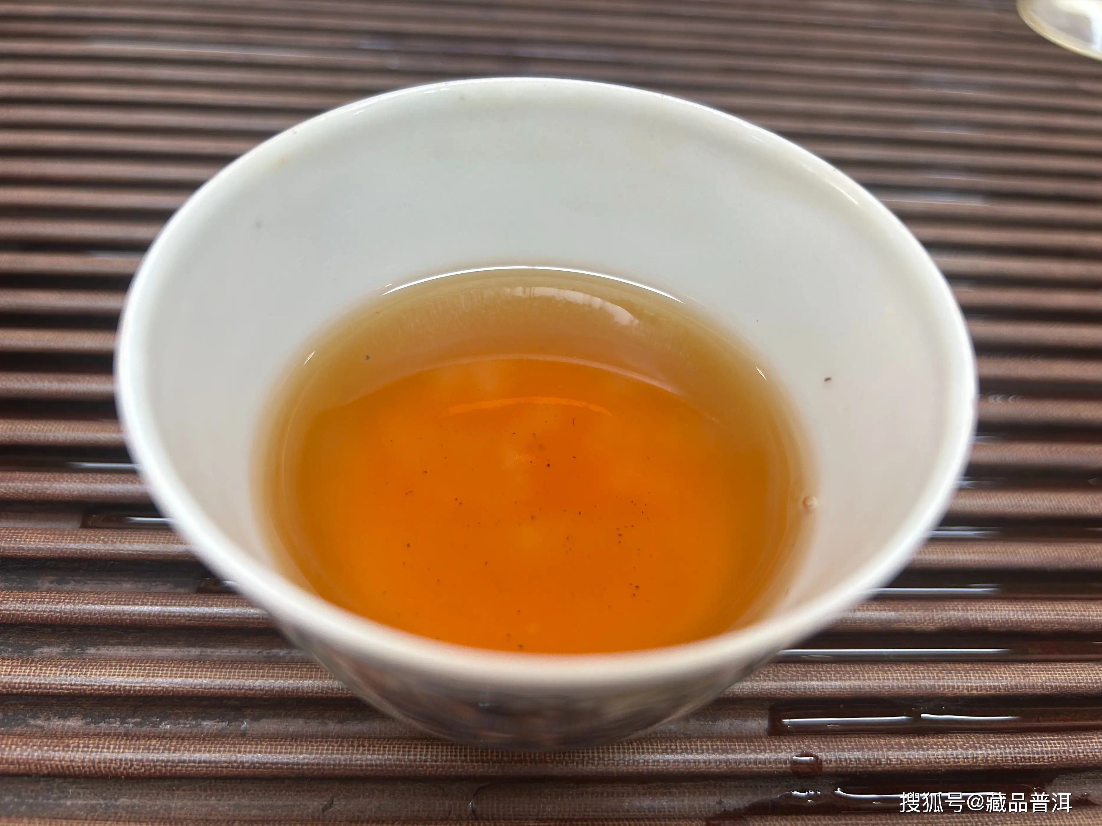 原創2003年綠大樹大2：國營勐海茶廠經典之作，老茶圈的收藏標杆
