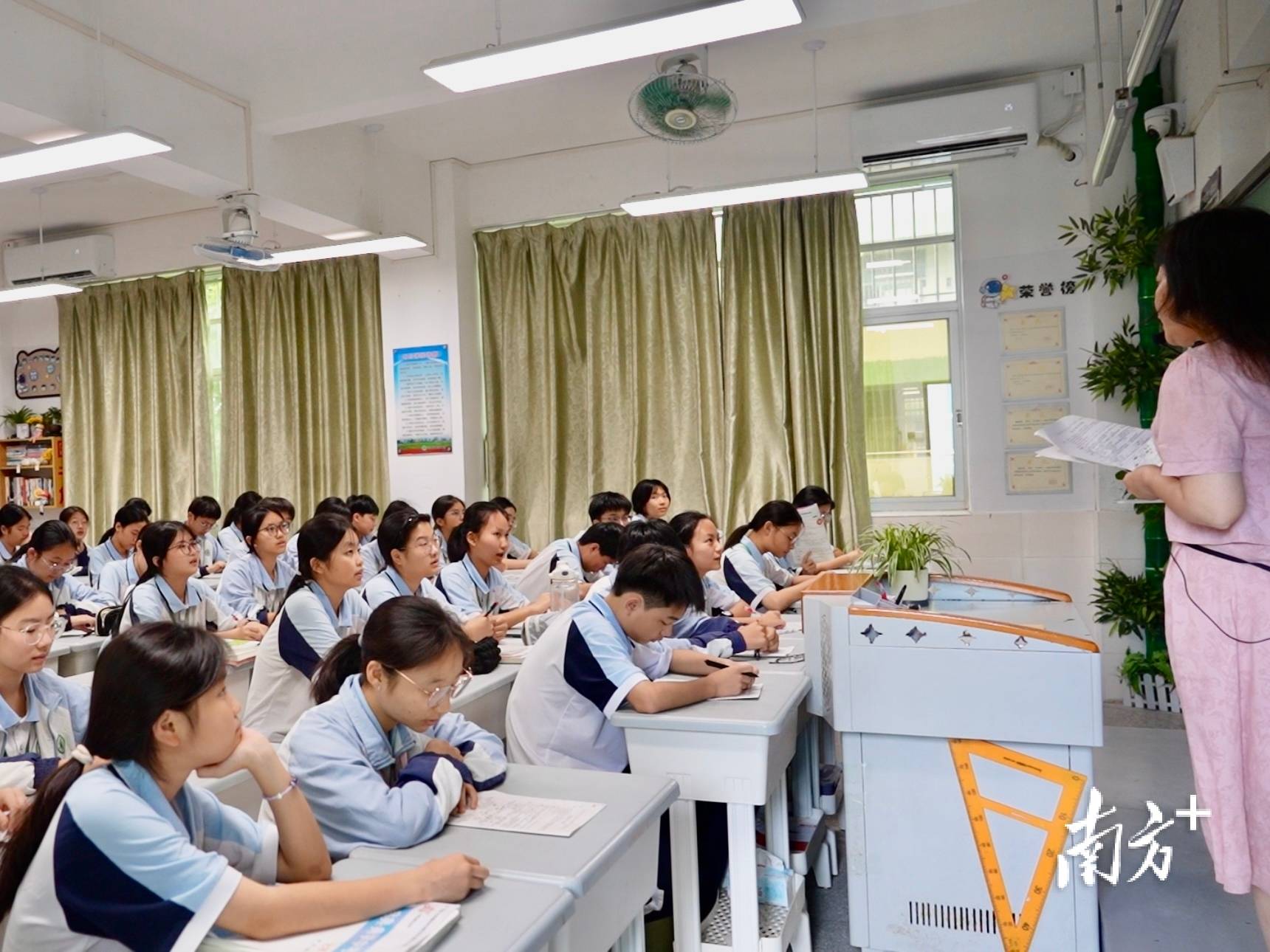 “桑梓涼風”吹進新溪中學
