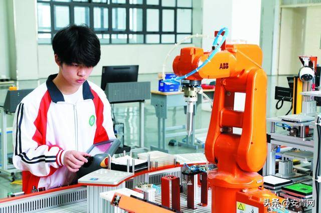 阜陽職業技術學校：探索中職學生養成教育新正規化