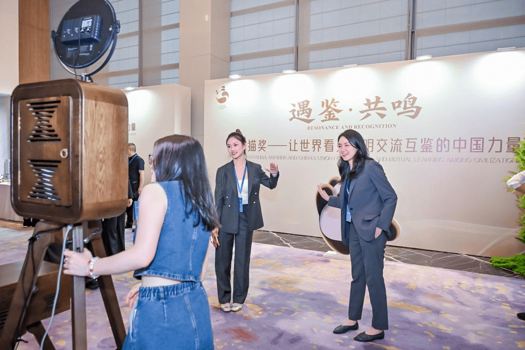 金熊貓獎亮相深圳，邀全球影視人共赴光影之約
