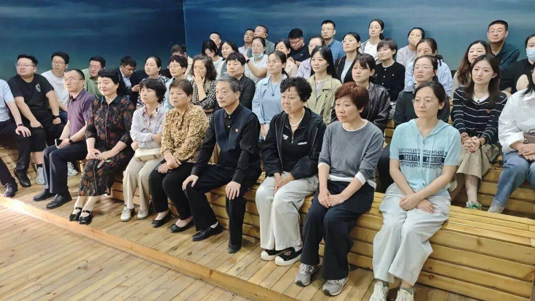 警示教育月 | 追尋紅色足跡 築牢廉潔防線——聊城市第四人民醫院組織黨員幹部開展警示教育活動