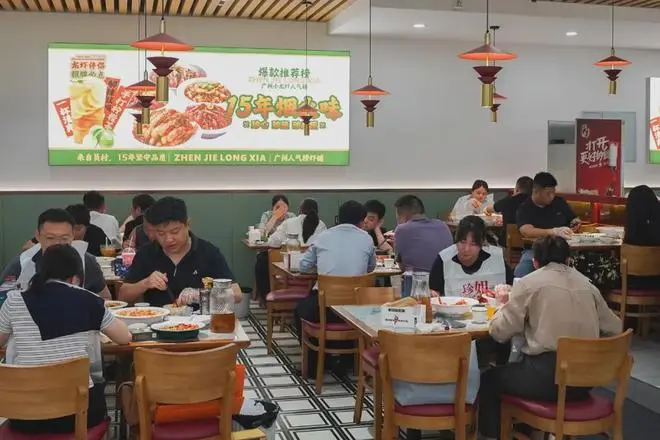 原創廣州有美食店開了15年火了15年，天天排長隊，我找到了它火的原因