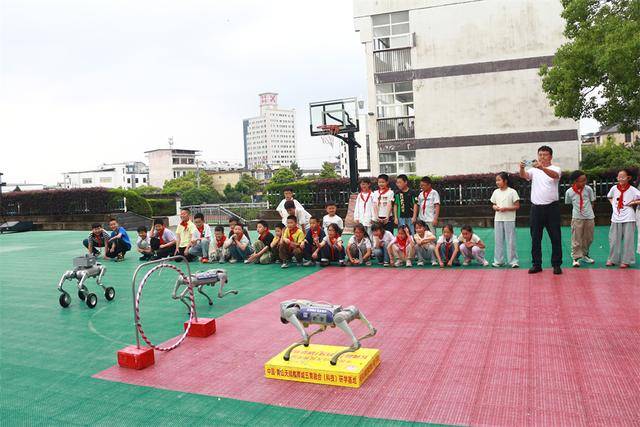 歙縣新安小學：走進科學 放飛夢想