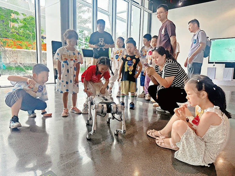 人民網推出AI氣味魔術戲劇
