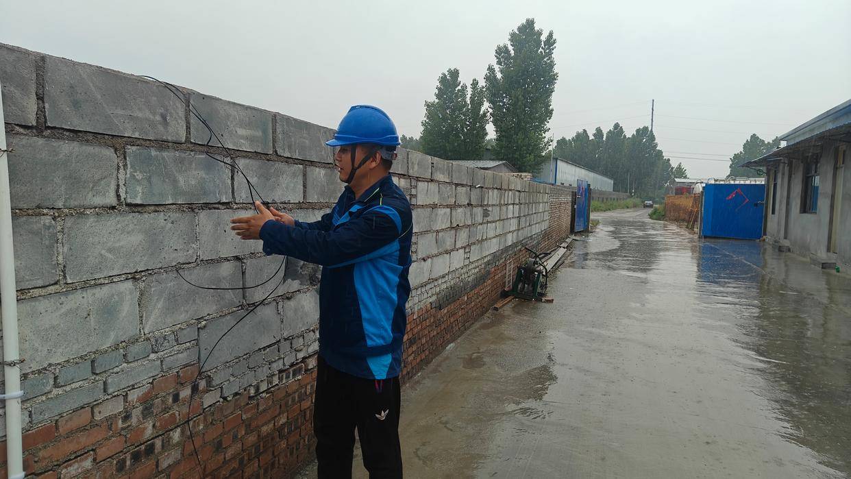 山東移動東阿分公司：冒雨搶修，為快遞打通訊息通道