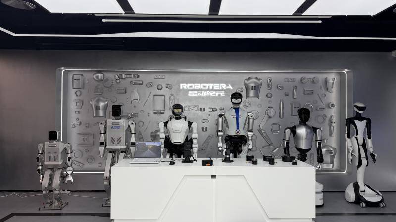 機器人發展看北京｜除了跳高，星動紀元機器人還會分揀打包快遞