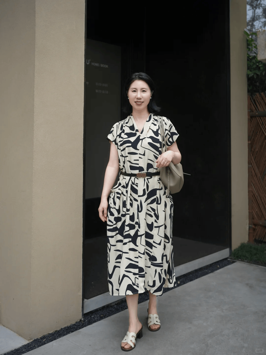 原創50+女性想要優雅高階，不靠貴，靠“鬆弛”，這位博主就是教科書