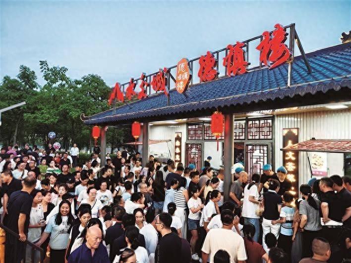 呂梁新城吉祥湖美食節火熱啟幕