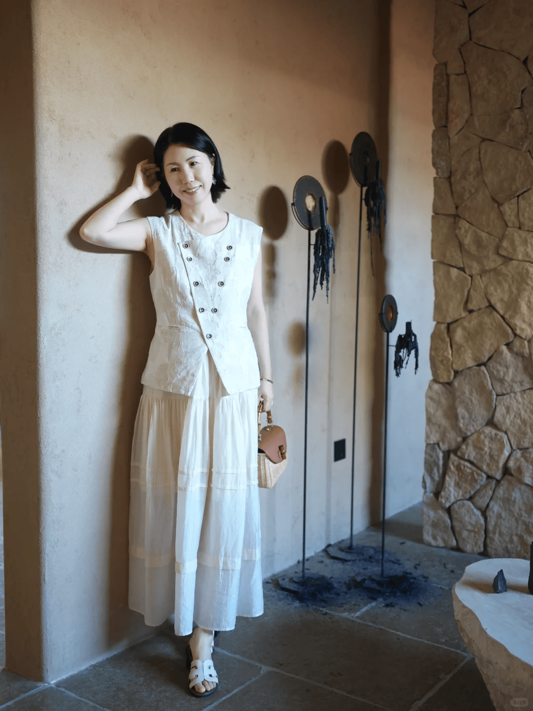 原創50+女性想要優雅高階，不靠貴，靠“鬆弛”，這位博主就是教科書