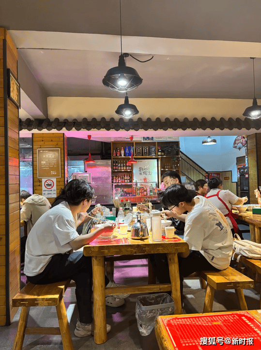南陽本地特色美食推薦：哪家正宗、好吃又值得打卡？這碗燴麵很多人吃了十幾年