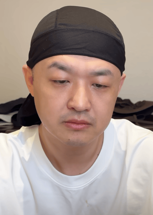 原創包貝爾被曝凌晨進入紅髮女子酒店房間，刻意擋窗簾，共處超6小時