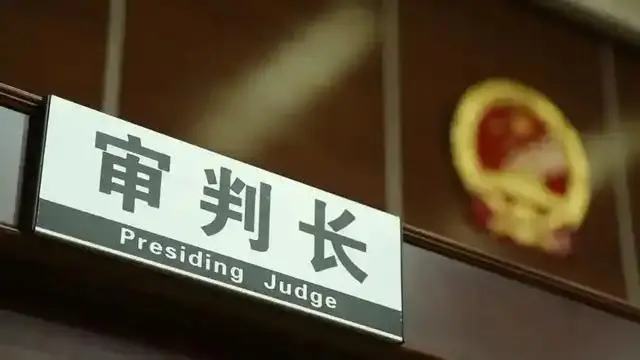 人道主義和法律，都不能成為邪惡的幫兇