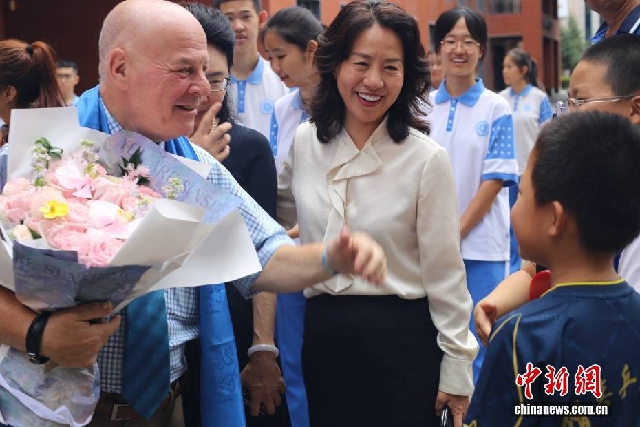 “賽考斯”參訪內蒙古師範大學附屬中學