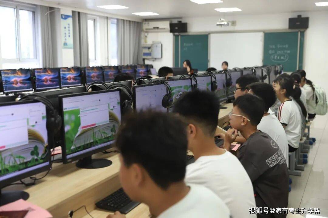 從新出發、奔向未來，鄭州群英中學2026級七年級新生報到紀實