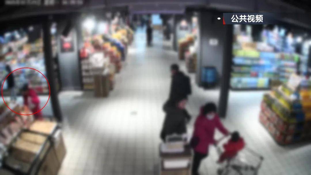 超市攤位 “撿” 走萬元手機？石景山檢察院釐清偷與撿法律邊界